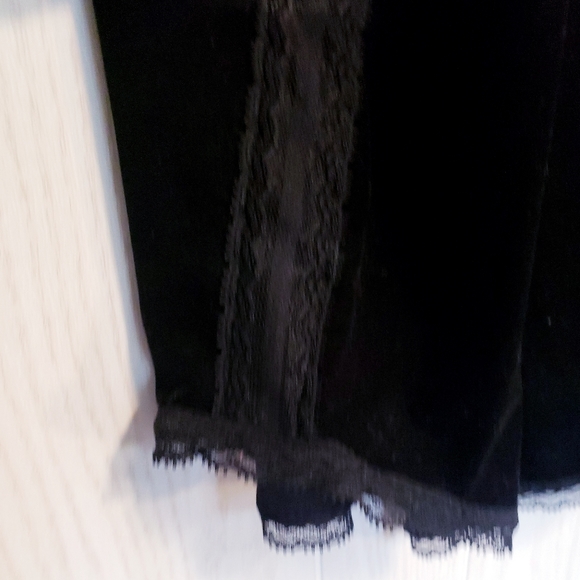 Black Velvet Tank Top Lace Trim Who What Wear L - Picture 5 of 8